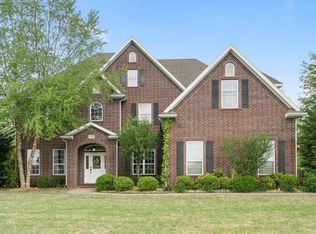 2392 Marylane Dr, Little Flock, AR 72756