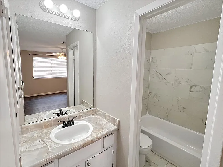 15018 Cypress Green Dr — Photo 18