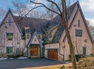 3514 Woodland Ln, Long Grove, IL