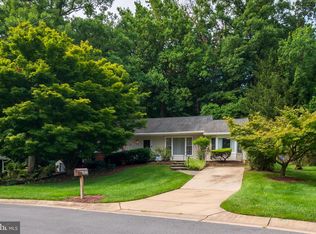 2933 Chapel View Dr, Silver Spring, MD 20904