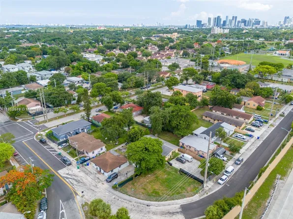 540 NW 69th St, Miami, FL 33150