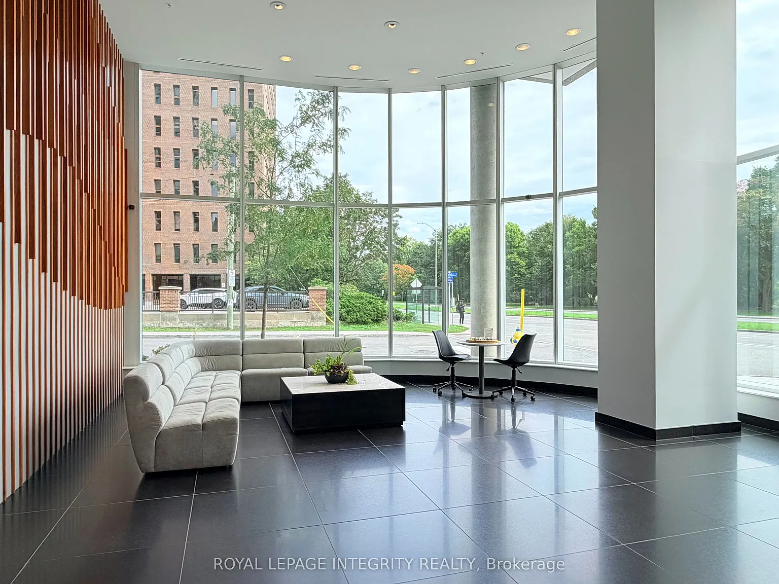 1 bed, $2,400 — Photo 4
