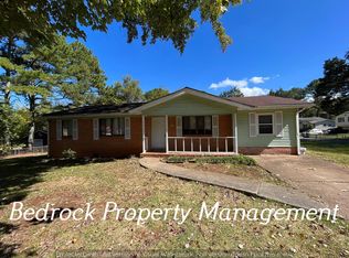 5008 Rolling Hills Dr NW, Huntsville, AL 35810