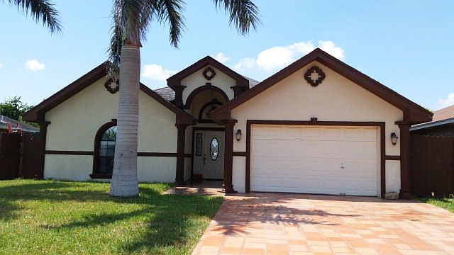 1st image of 601 Ciruela Ln