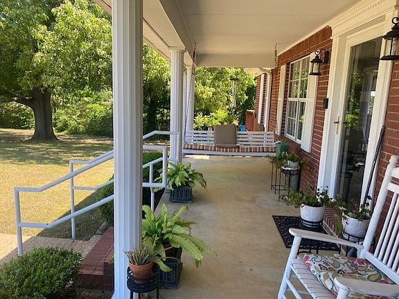 5th image of 2714 Bett Rd