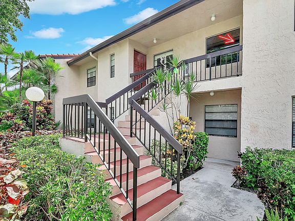 3rd image of 9278 Vista Del Lago #F-31f