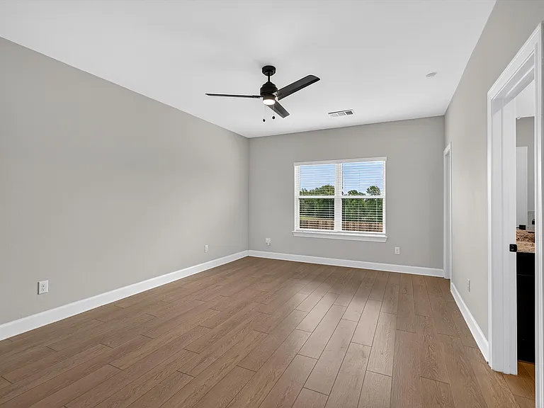 1309 Butler Ave — Photo 13