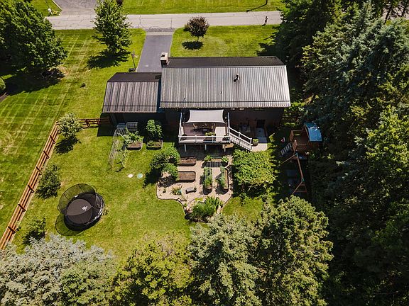 2nd image of 1039 Forest Hill Dr