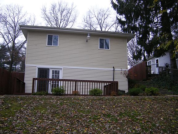 5th image of 453 Kathleen St