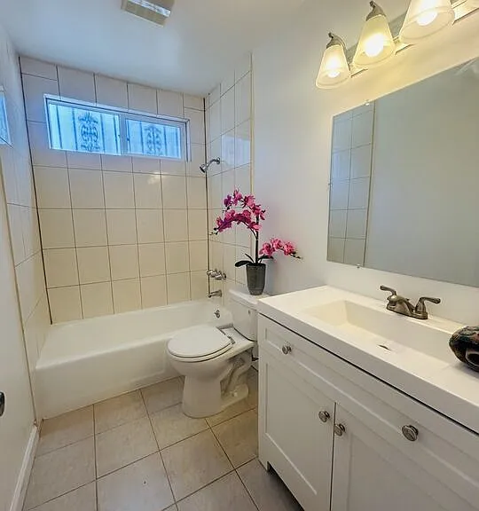 740 N Hill Pl #1 — Photo 10