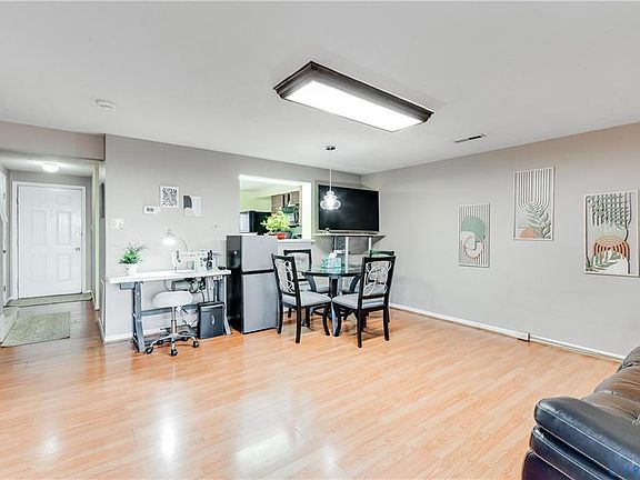 4th image of 7720 Pomeroy Ct #1