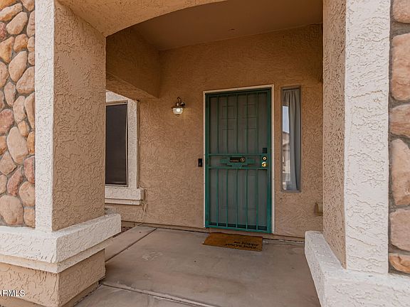 4th image of 16182 N 158th Dr