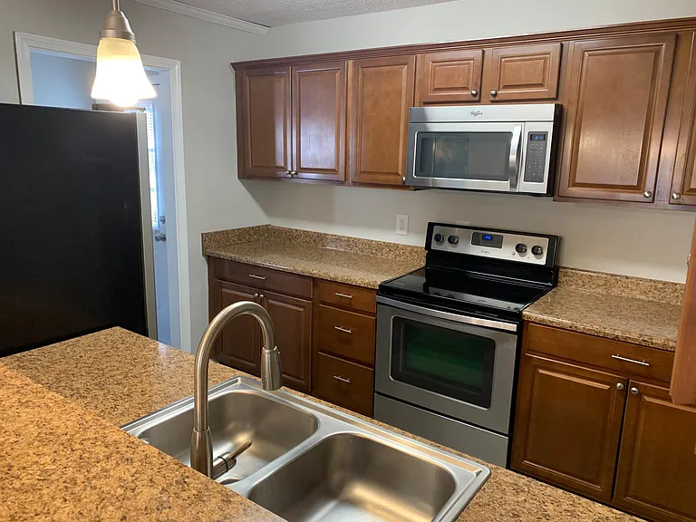13814 Faversham Ct — Photo 7