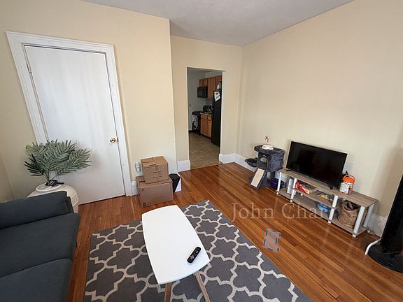 5th image of 2 Westford Pl #1