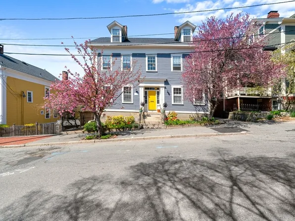 22 Halsey St Unit 4, Providence, RI 02906