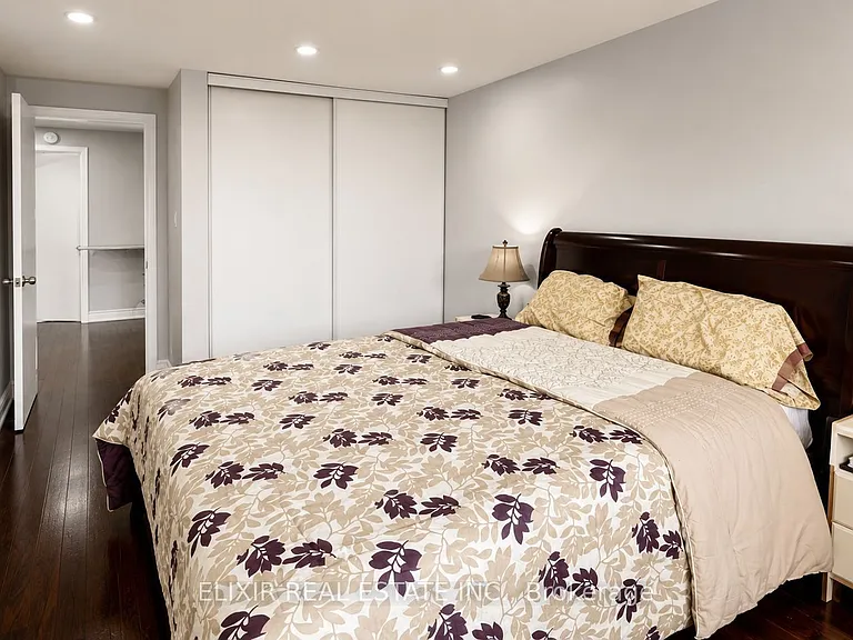 26 Roughfield Cres — Photo 15