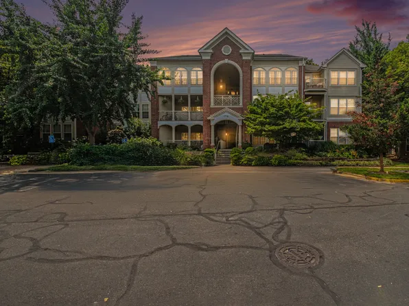 7710 Haynes Point Way Unit K, Alexandria, VA 22315