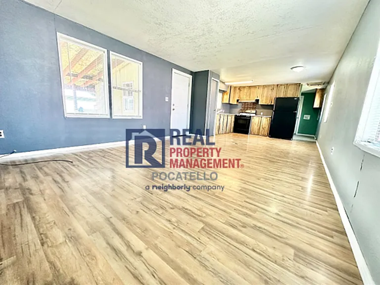 193 Teakwood St — Photo 5