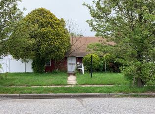 107 Barbara Ln, Levittown, NY 11756