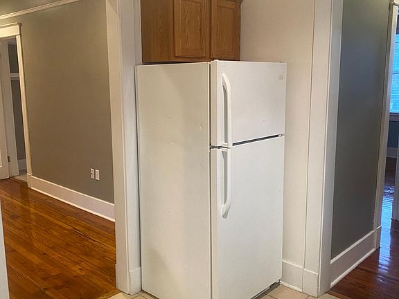 4th image of 4820 Magazine St APT 3