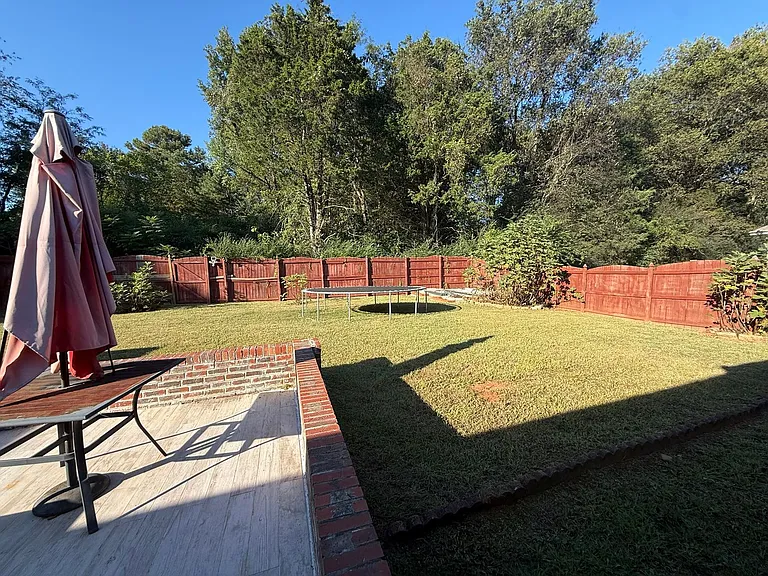 242 Turtle Creek Dr — Photo 8