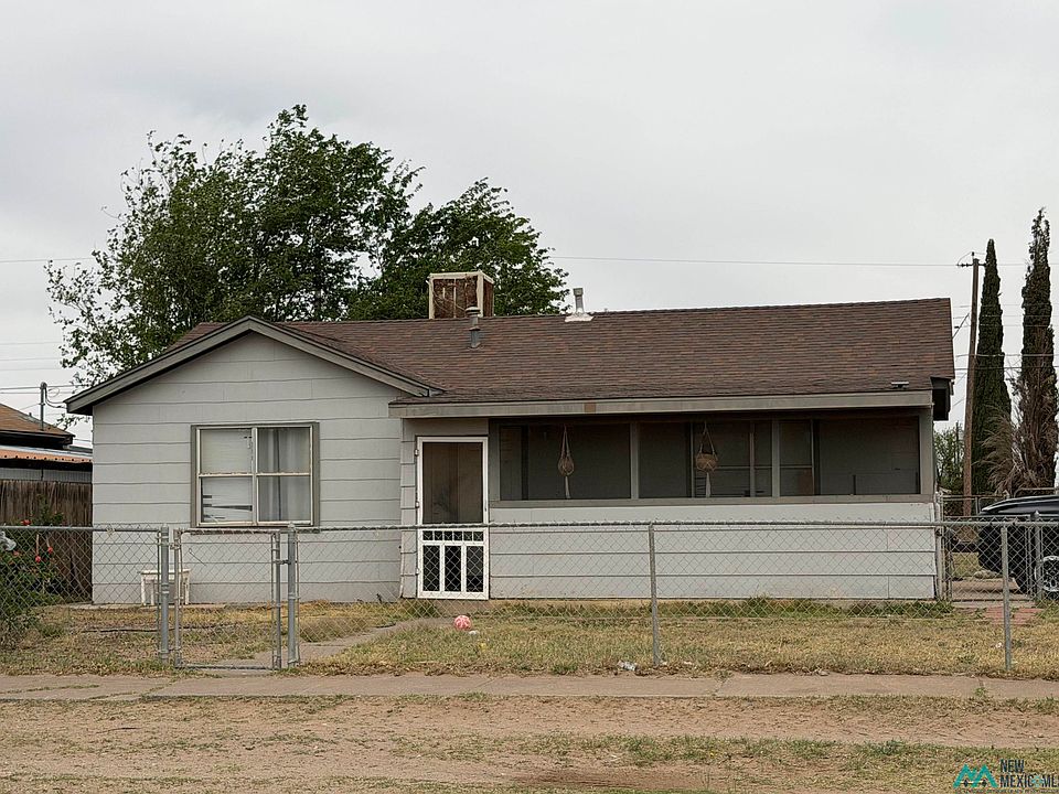 1st image of 400 W Midwest St