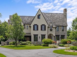 34W737 Country Club Rd, Wayne, IL 60184