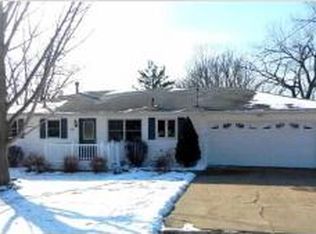 8912 27th St, Milan, IL 61264