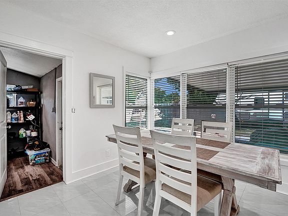 5th image of 2321 SW 14th Court