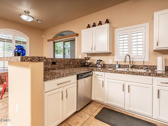4th image of 2401 E RIO SALADO Parkway #1026