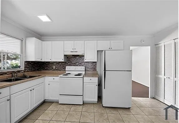 4225 Otis Dr — Photo 5