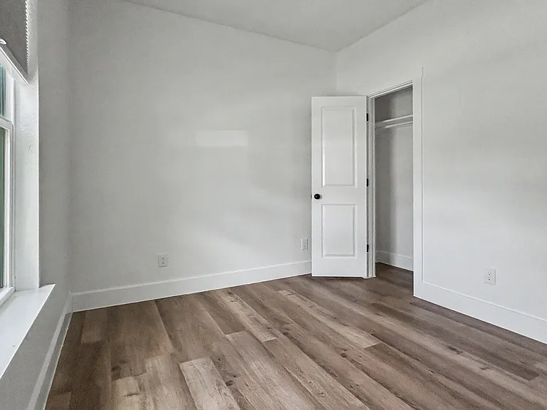109 Sample St — Photo 7