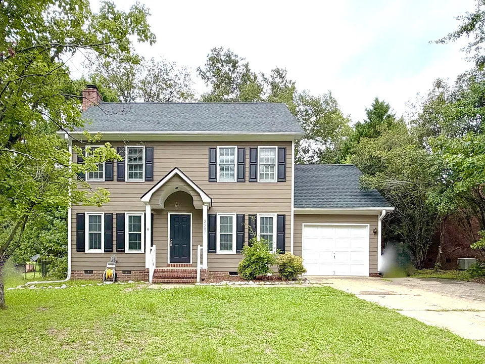 2387 Riverchase Pl