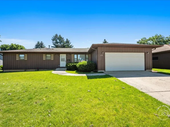 13 N Weston Ave, Elgin, IL 60123