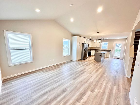 4th image of 2300 Odegard Dr