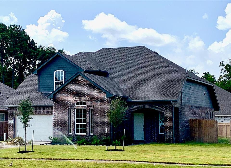 1st image of 623 Yoke Dr