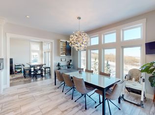 545 Patterson Grv SW, Calgary, AB T3H 3N6