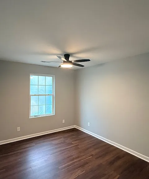 8128 Rugby Ave — Photo 3