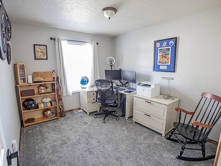 1268 W Bentwood Loop — Photo 93