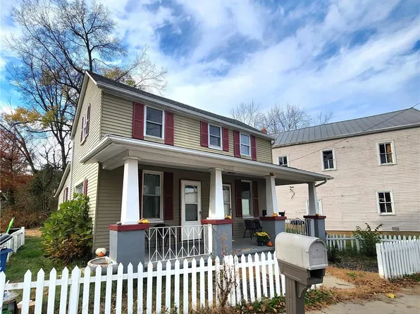 1015 Miller St, New Haven, MO 63068