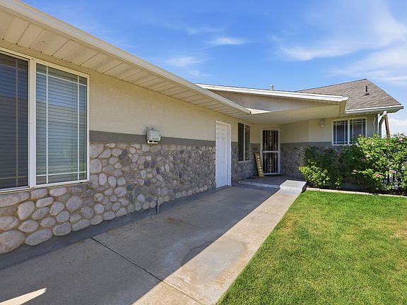 4th image of 45 N 330th St E