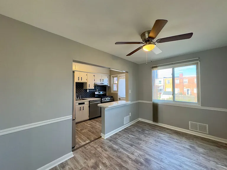 7716 Wynbrook Rd — Photo 3