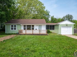 1411 SW McAlister Ave, Topeka, KS 66604