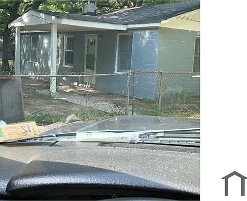 5736 Judy St — Photo 2