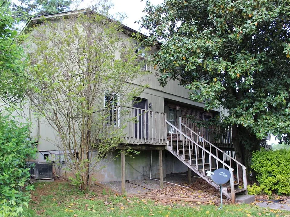 Building Photo 4