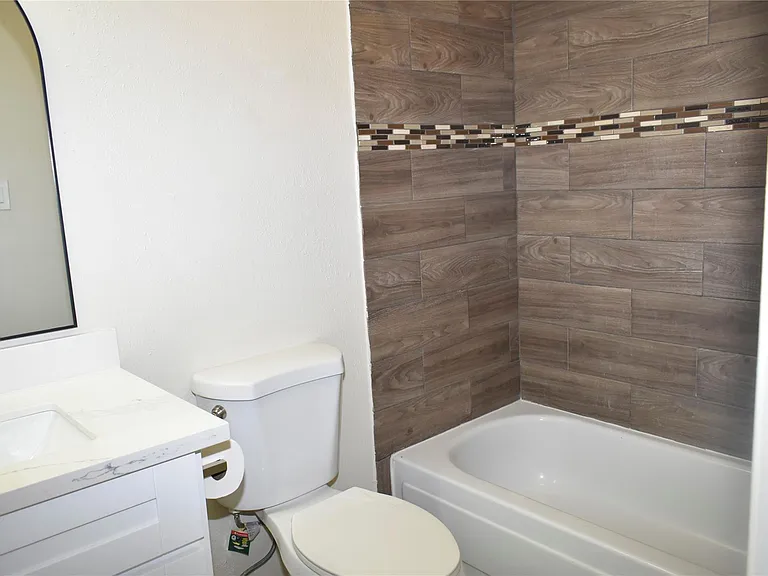 2511 Maple Tree Ct — Photo 10
