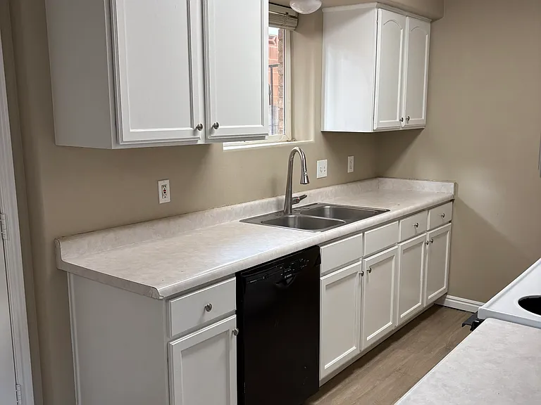 N 2720 E — Photo 7
