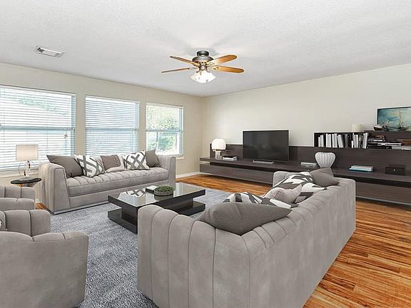 5th image of 3802 Flatwood Dr