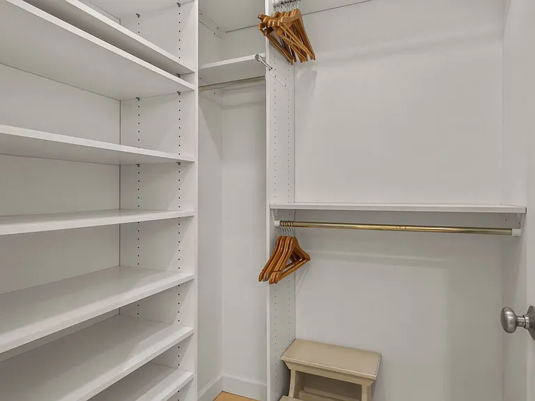 213 Midtown Dr — Photo 27