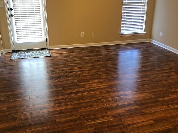 5th image of 305 Tyson Glen Dr